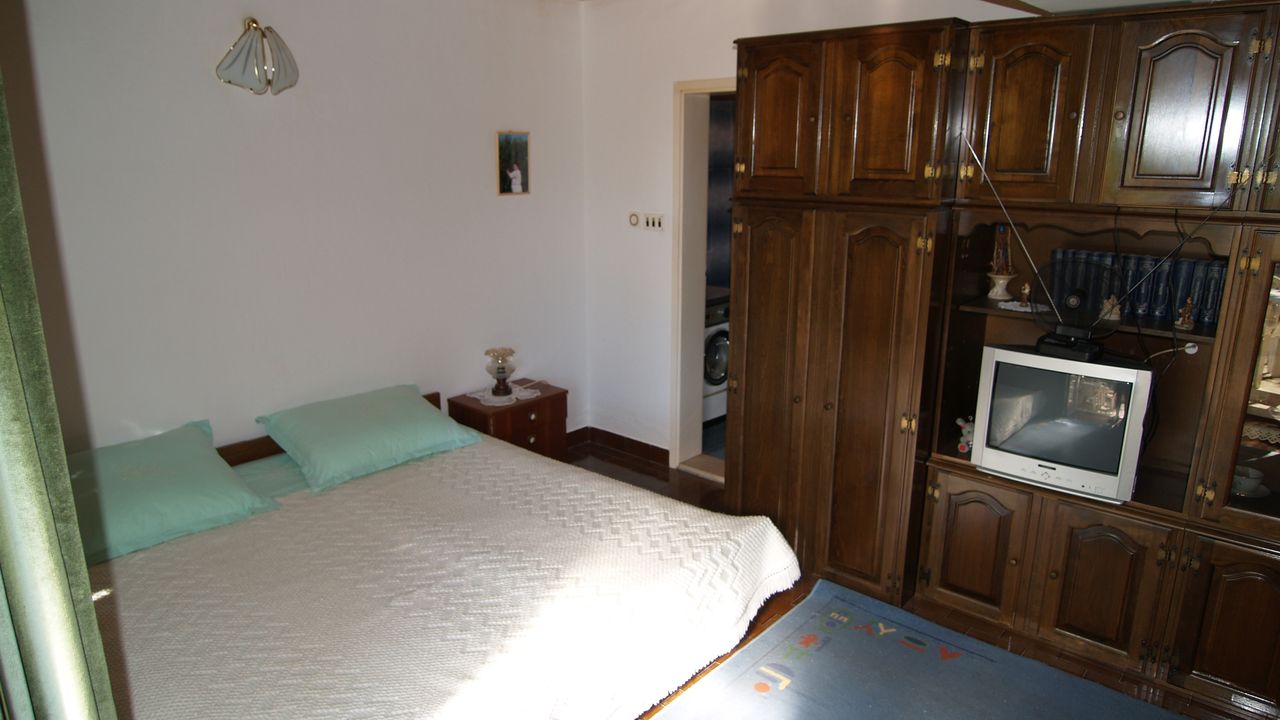 house house